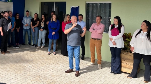 Ademar Traiano inaugura obras e anuncia obra de asfalto que ligará a cidade ao KM 10